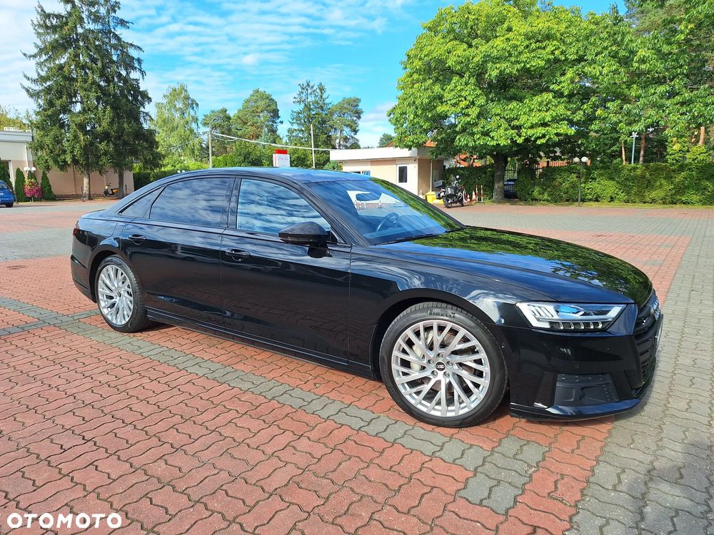 Audi A8 - 6