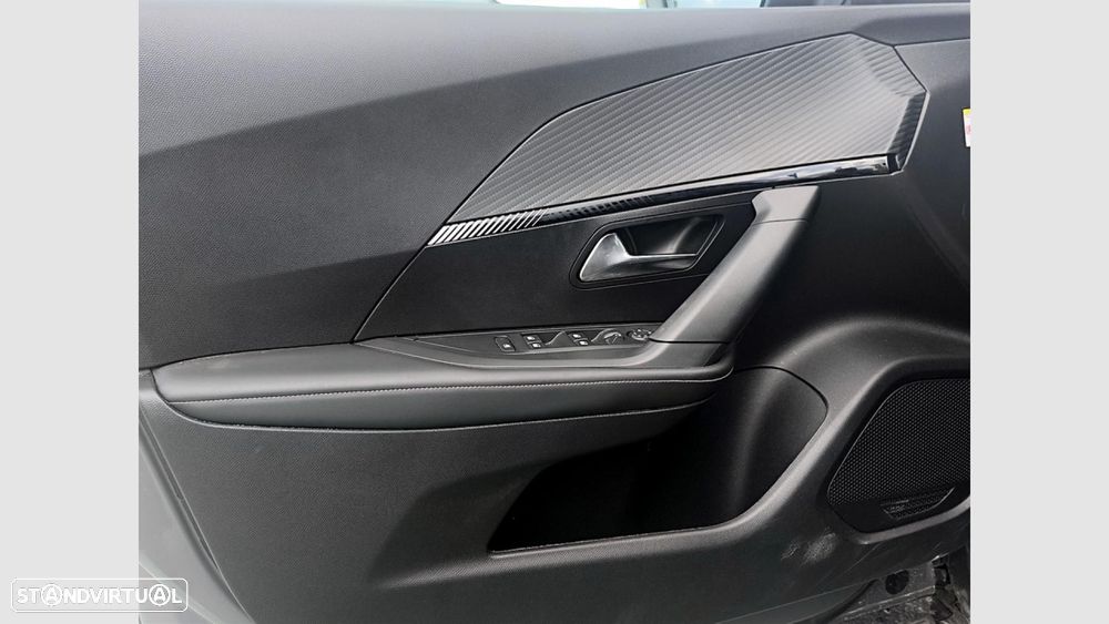 Peugeot 2008 1.2 Hybrid Allure e-DCS6 - 12