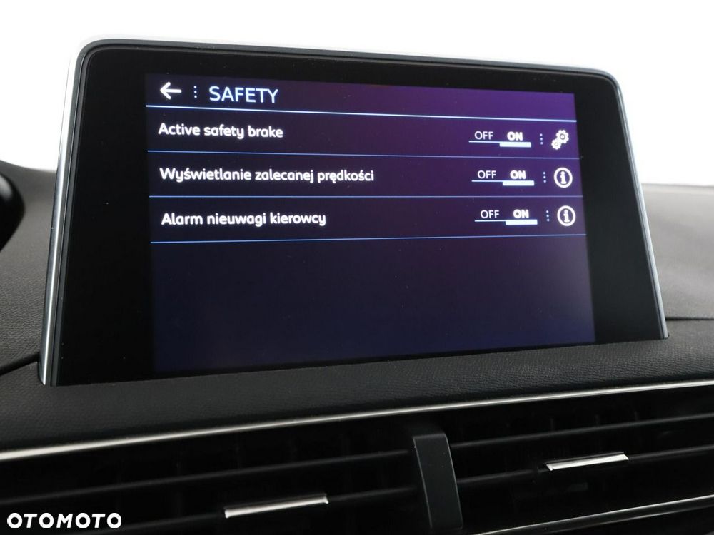 Peugeot 5008 2.0 BlueHDi Allure S&S EAT8 - 25