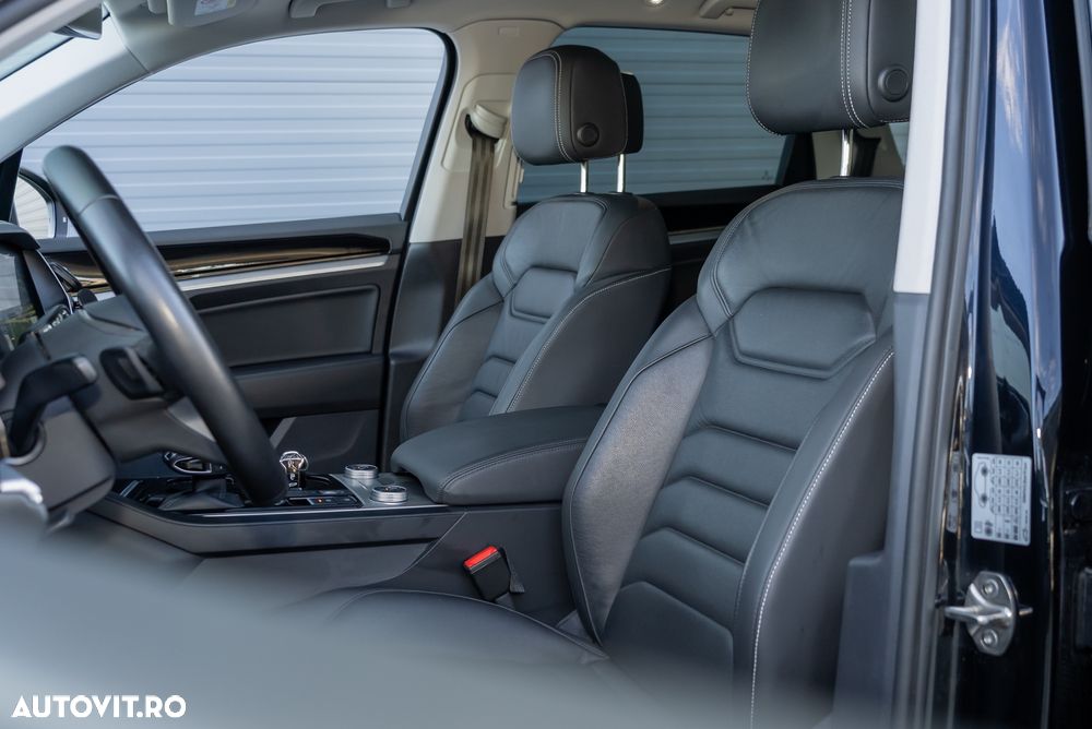 Volkswagen Touareg 3.0 V6 TDI SCR 4Motion Automatik Elegance - 18