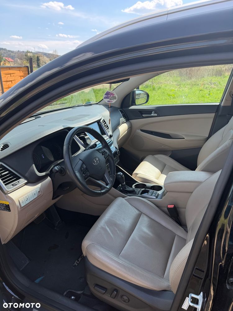 Hyundai Tucson - 11