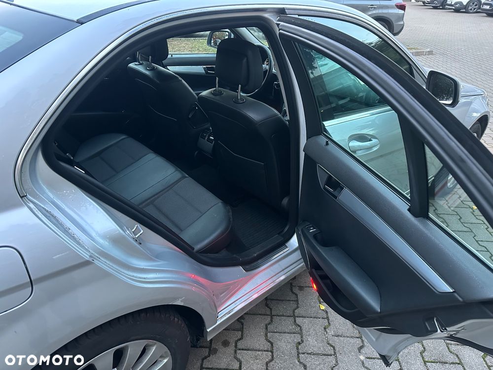 Mercedes-Benz Klasa C - 12