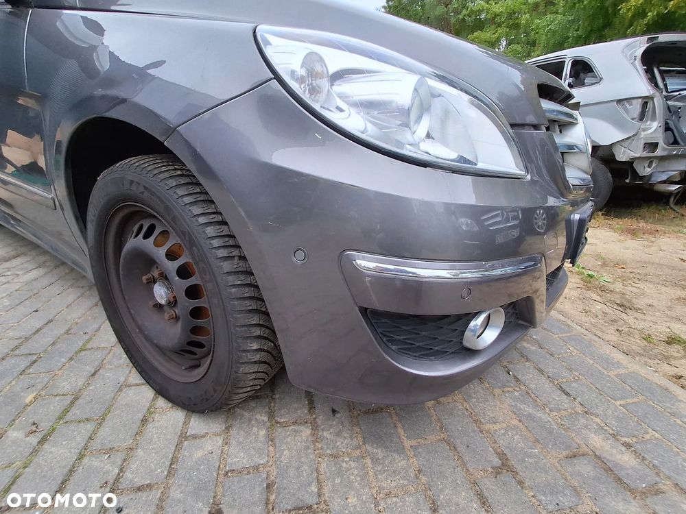 MERCEDES B-KLASA W245 PO LIFCIE PRZEDNIEI ZDERZAK PDC CHROM W KOLOR 787  DO MONTAŻU - 5