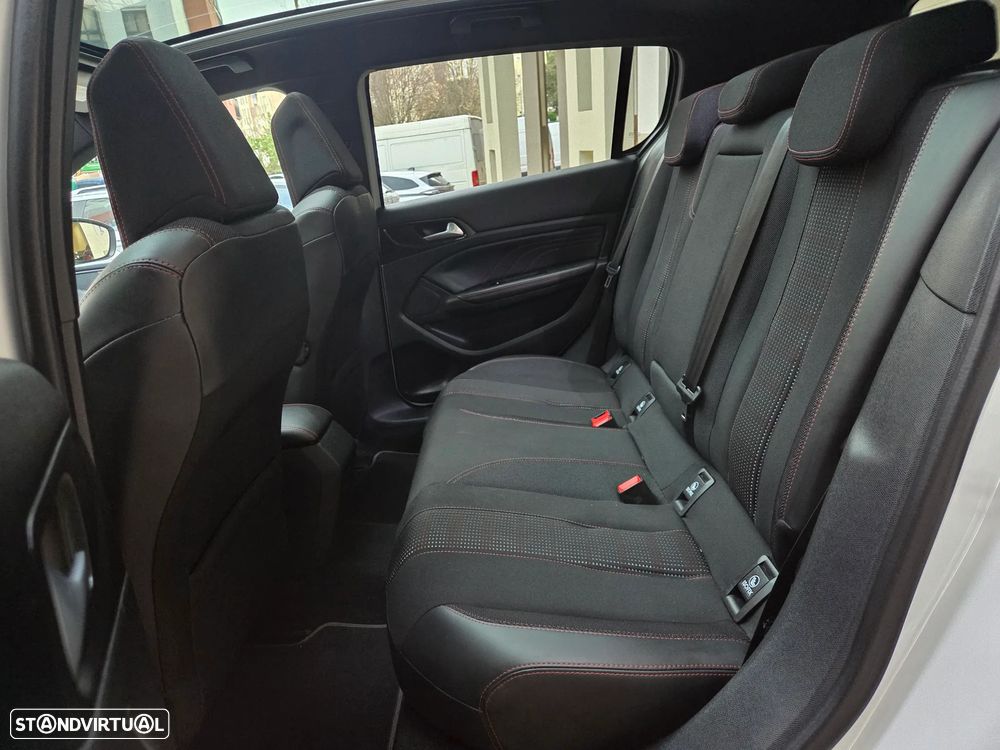 Peugeot 308 PureTech 130 EAT6 Stop & Start GT-Line Edition - 22