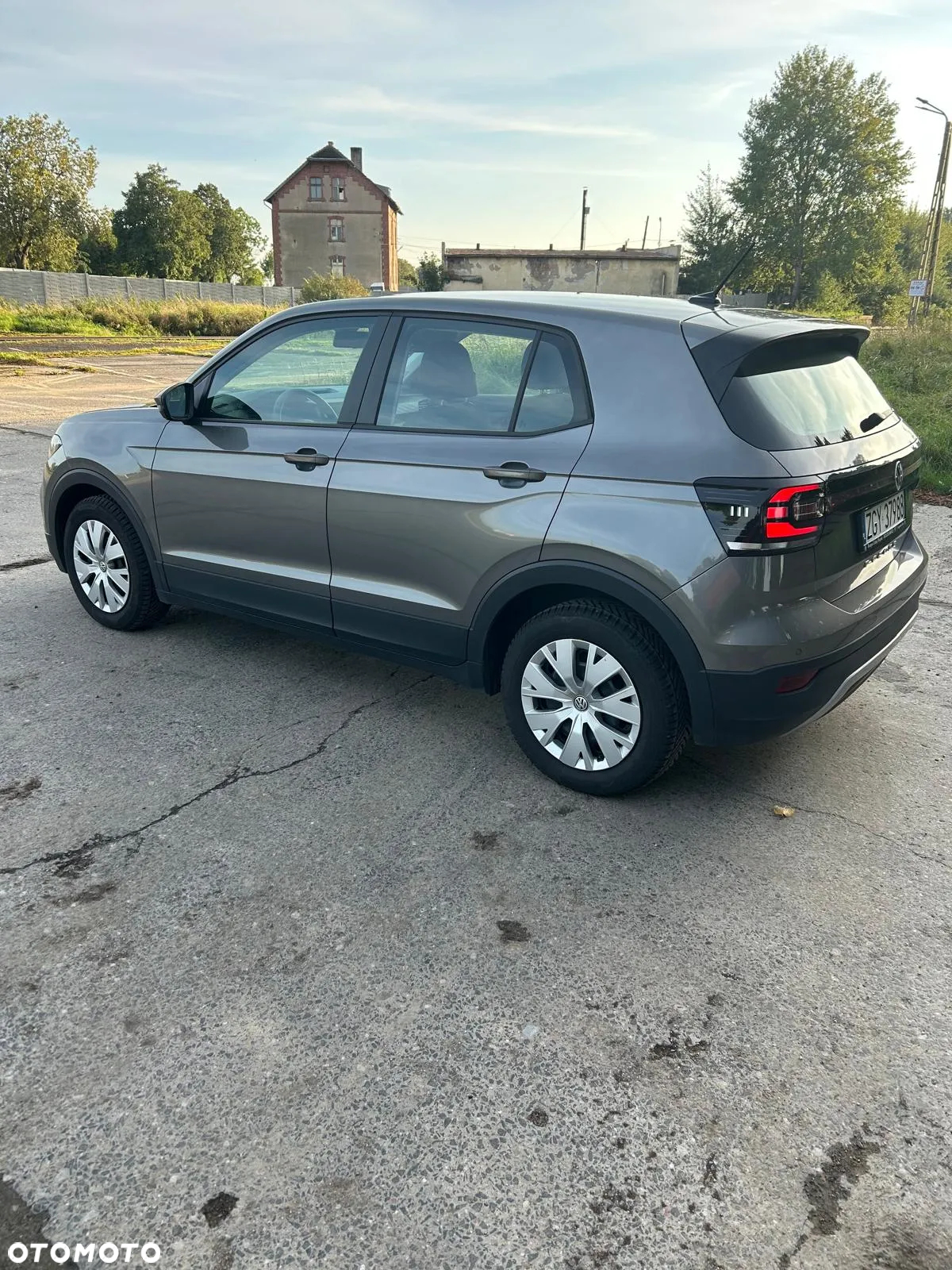 Volkswagen T-Cross 1.0 TSI - 2