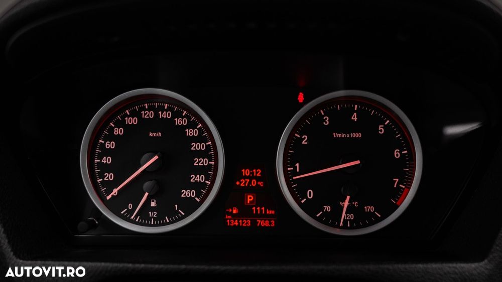 BMW X6 xDrive50i - 27