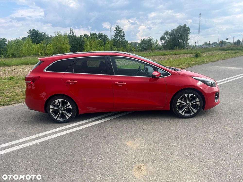 Kia Ceed 1.6 CRDi 136 ISG GT Line - 9