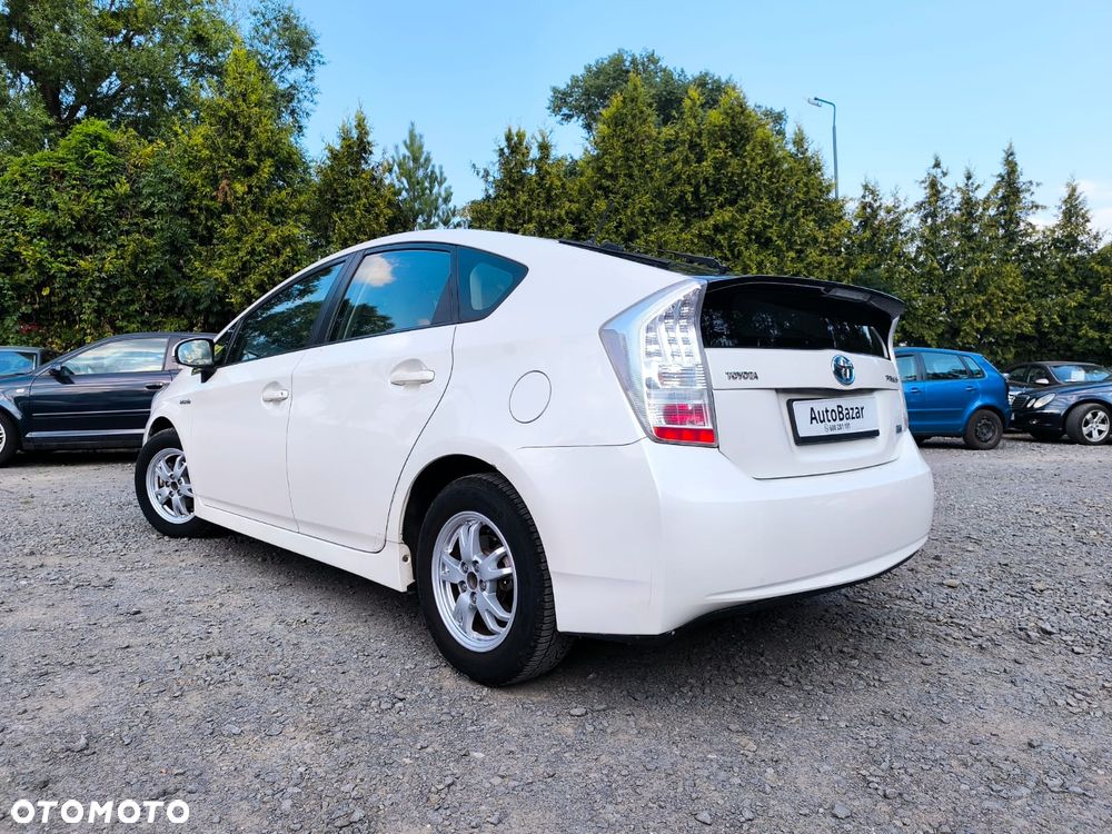Toyota Prius - 5