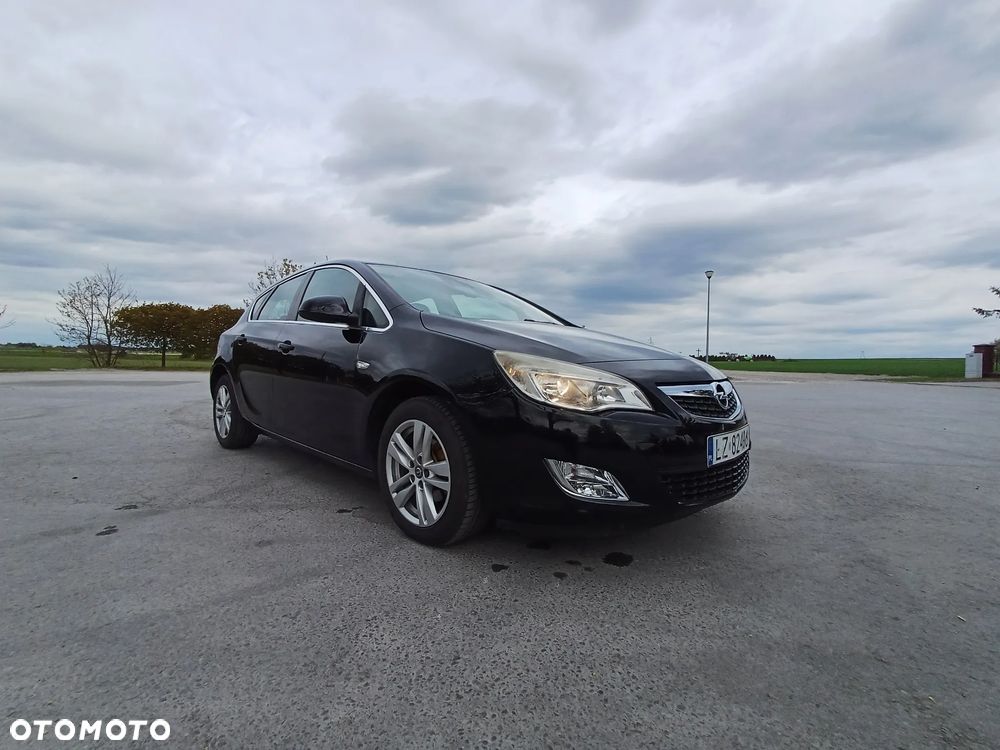 Opel Astra 1.4 Turbo - 10