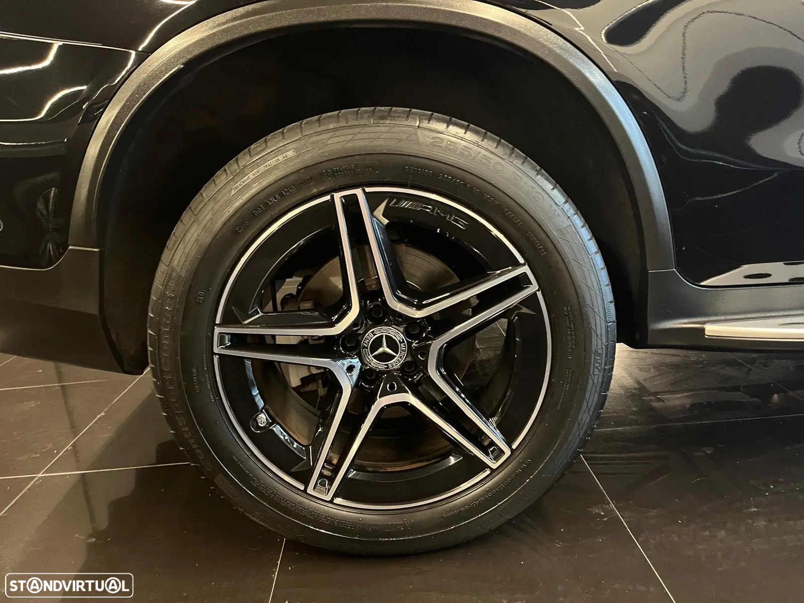 Mercedes-Benz GLC 300 de 4Matic 9G-TRONIC AMG Line Plus - 24
