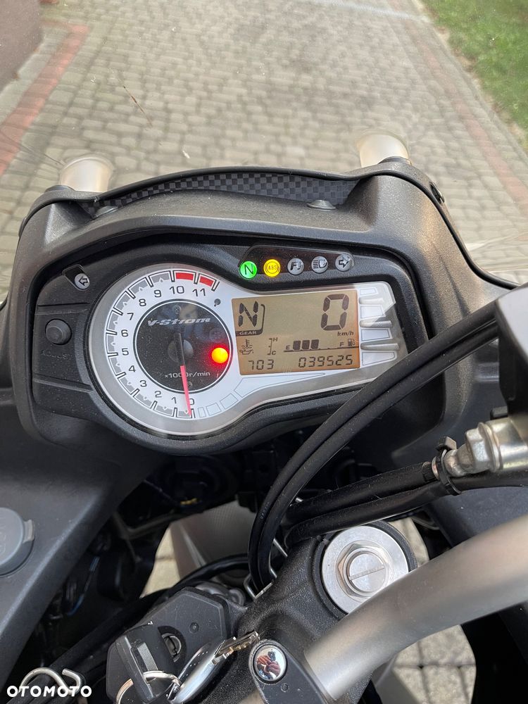 Suzuki V-STROM - 11