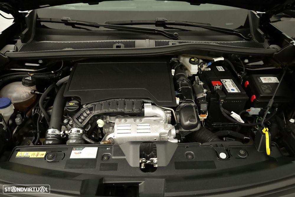 Peugeot 2008 1.2 PureTech Allure EAT8 - 23