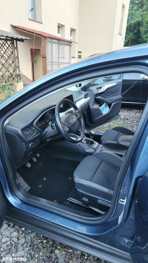 Ford Focus 1.0 EcoBoost Active - 13
