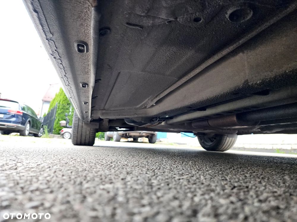 Opel Astra 1.4 Turbo 150 Jahre - 11