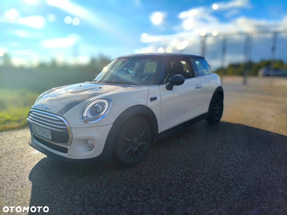 MINI Cooper Standard - 2