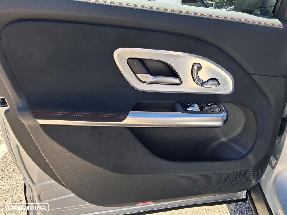 Mercedes-Benz GLB 250+ EQ - 9