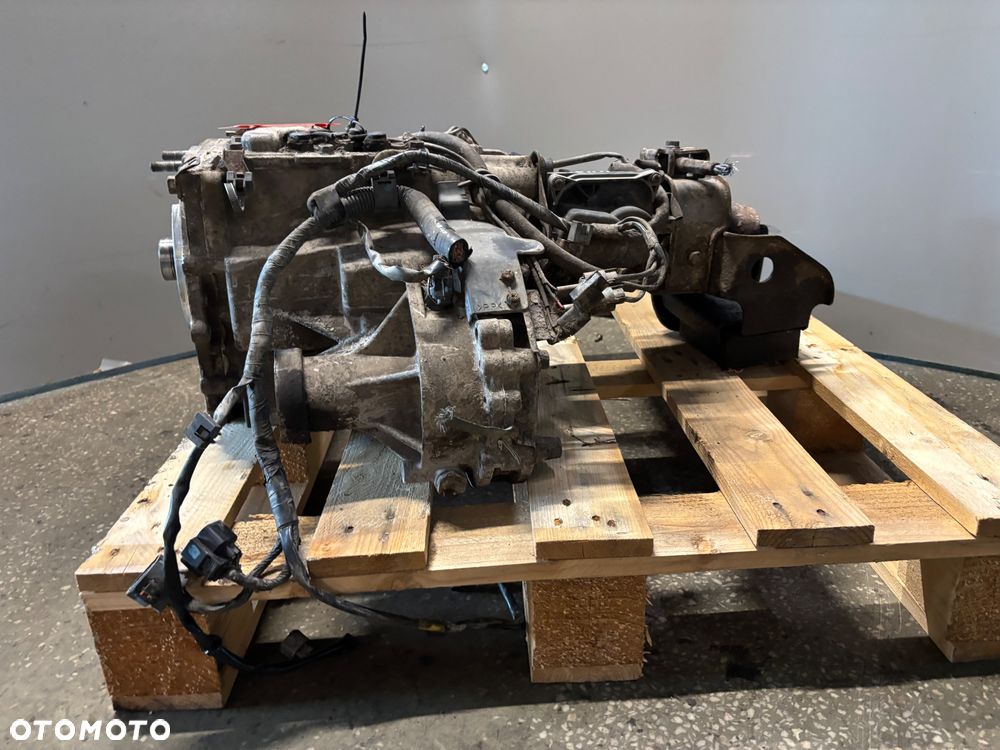 Reduktor Mitsubishi Pajero 3.2 Diesel manualna reduktor 2007 - 5