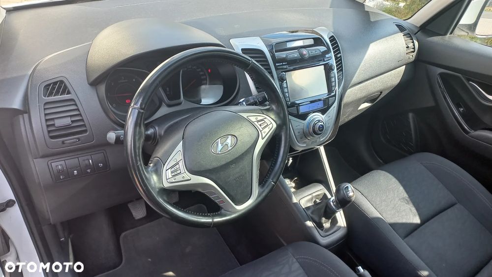 Hyundai ix20 - 13