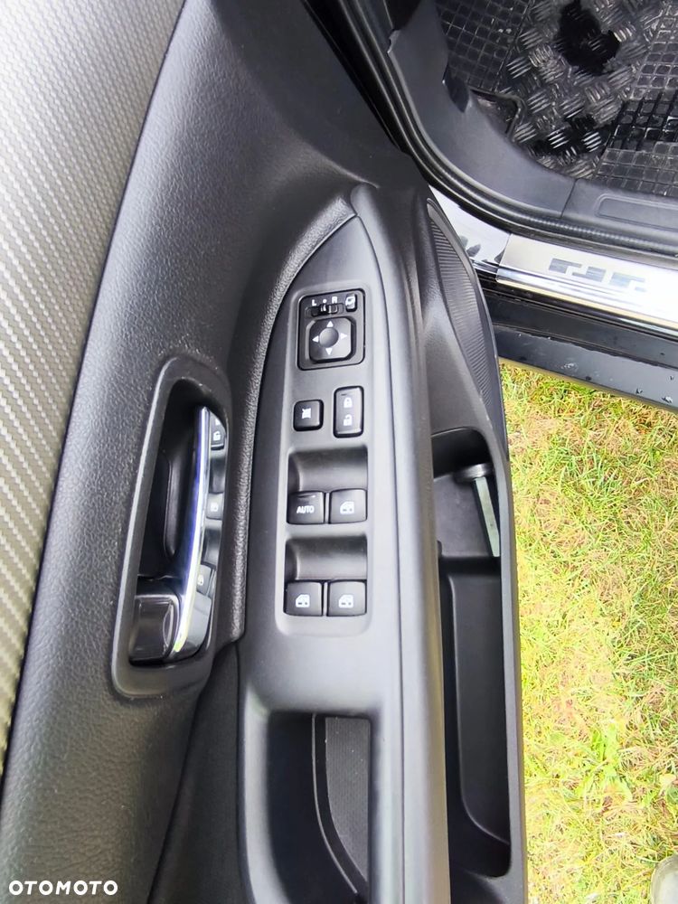 Mitsubishi Outlander 2.0 Intense + 4WD CVT - 7