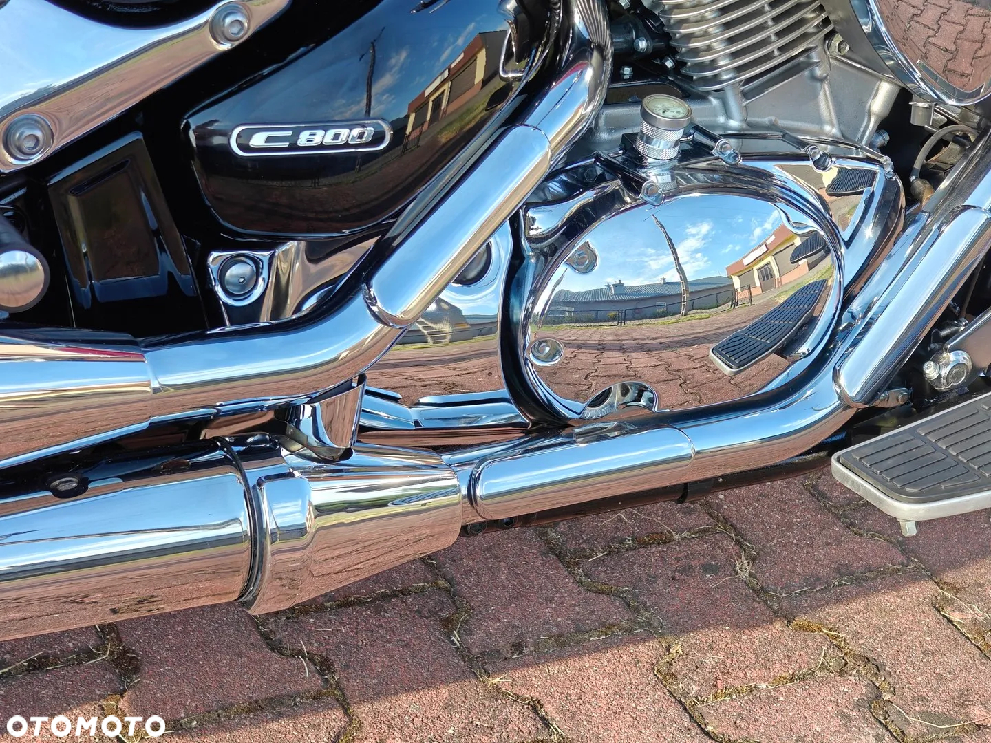 Suzuki Intruder - 7