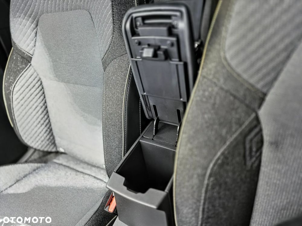 Renault Captur - 34