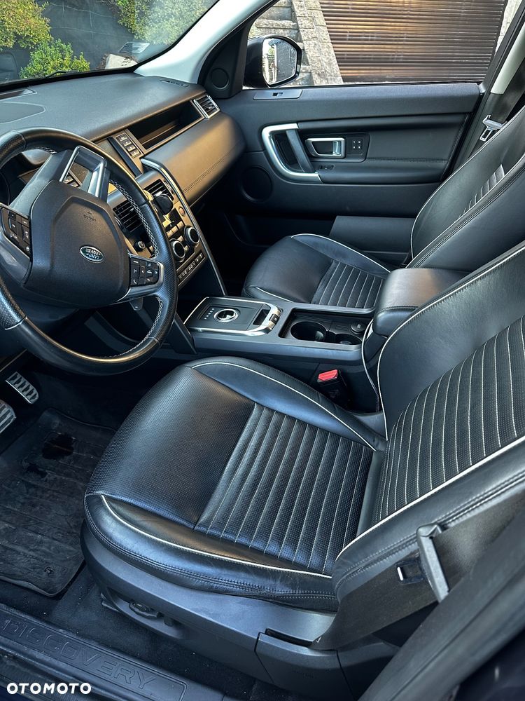 Land Rover Discovery Sport 2.0 P250 mHEV R-Dynamic HSE - 7
