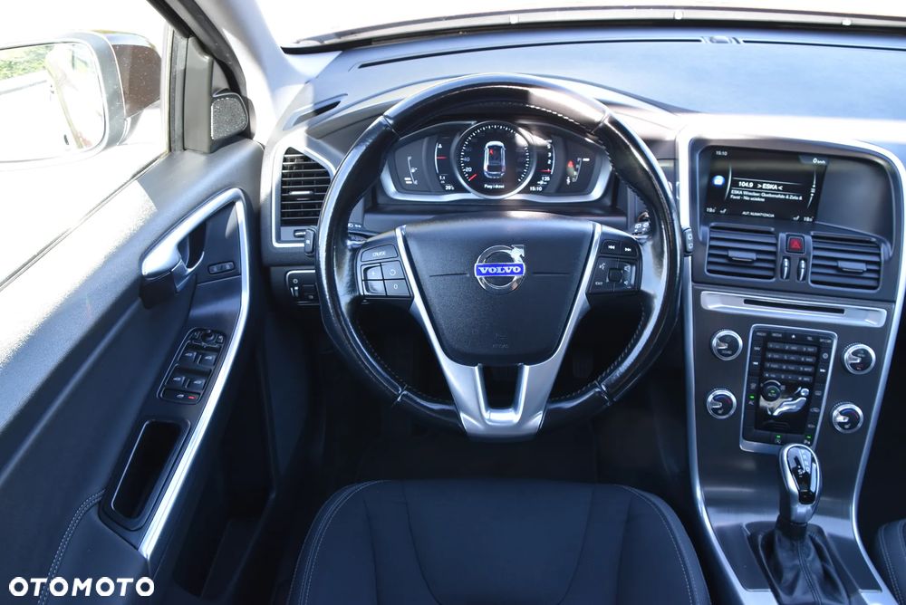 Volvo XC 60 D4 Geartronic Momentum - 19