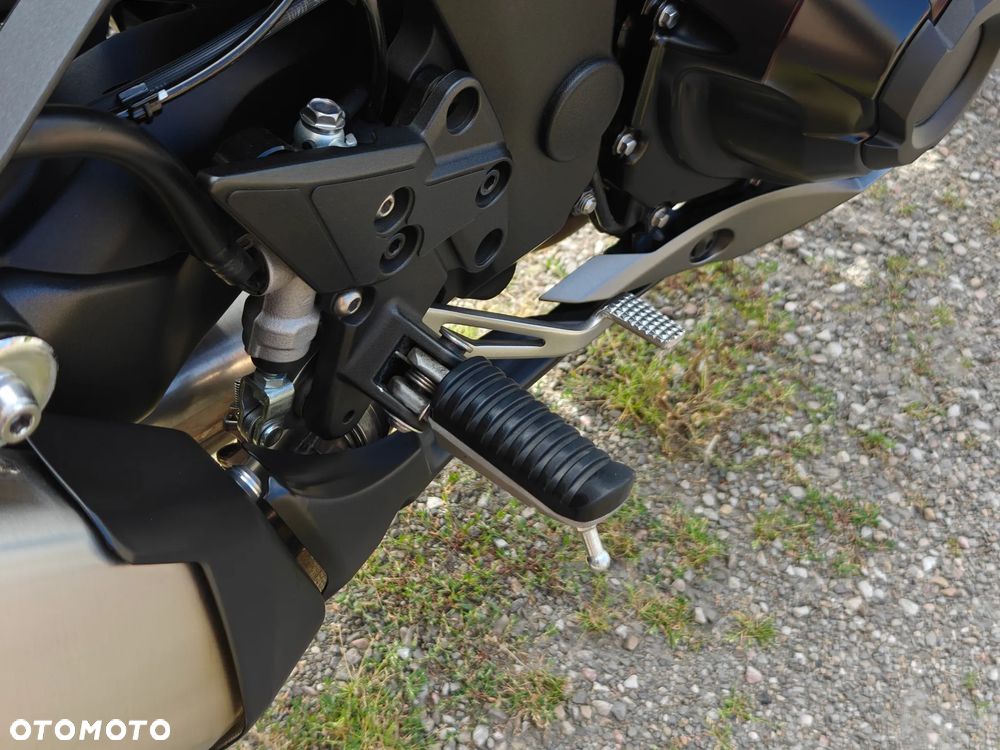 Kawasaki Ninja 1000 SX - 34