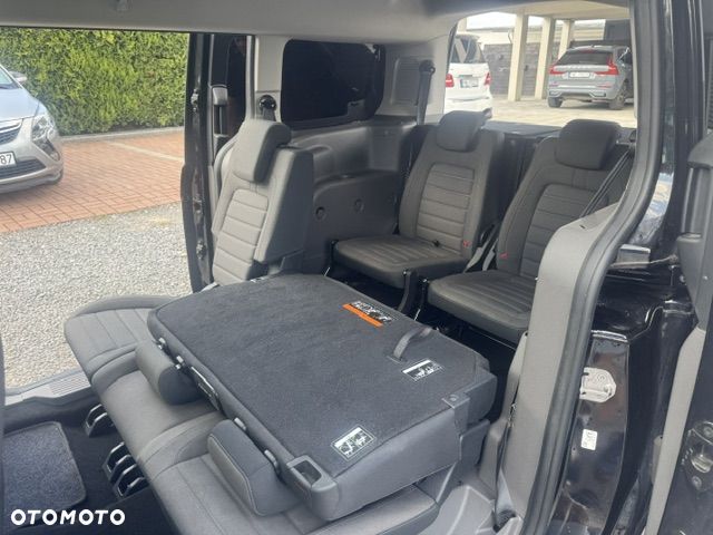 Ford Tourneo Connect - 19