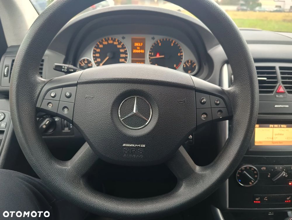 Mercedes-Benz Klasa B 180 CDI DPF Autotronic - 23
