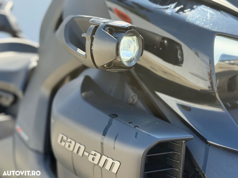 Can-Am Ryker 900 - 7