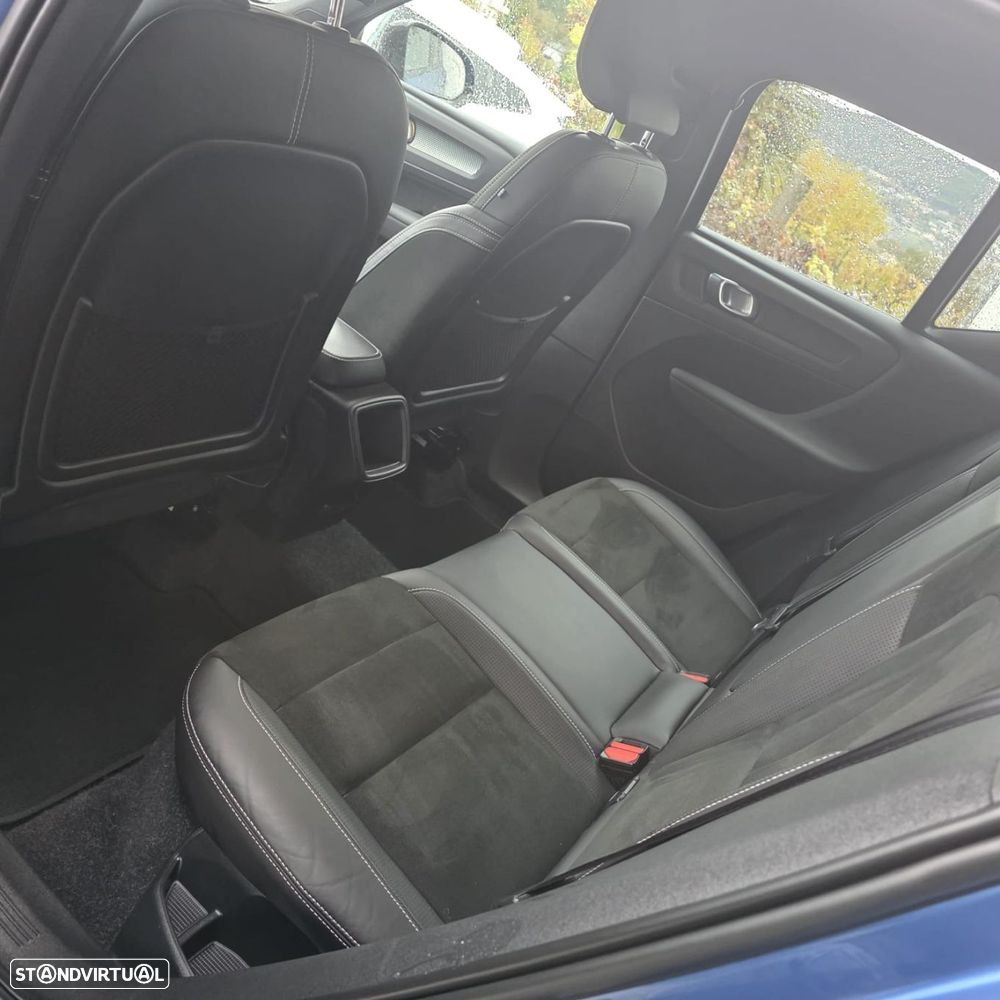 Volvo XC 40 2.0 D3 R-Design Geartronic - 38