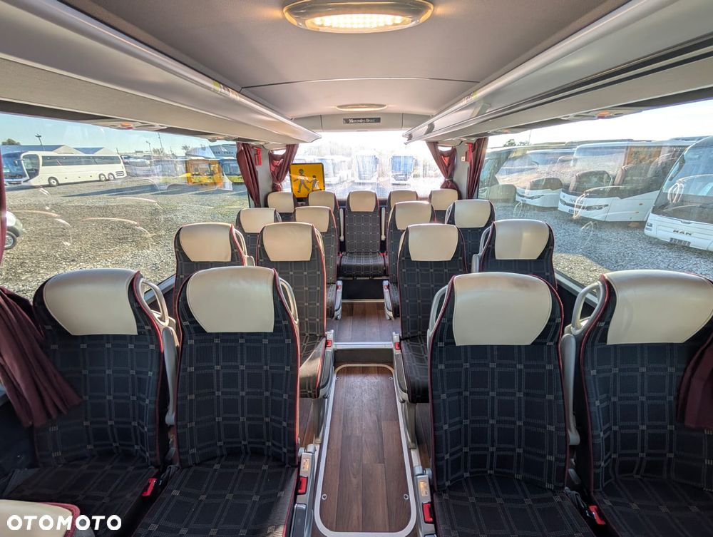 Mercedes-Benz Tourismo - 13