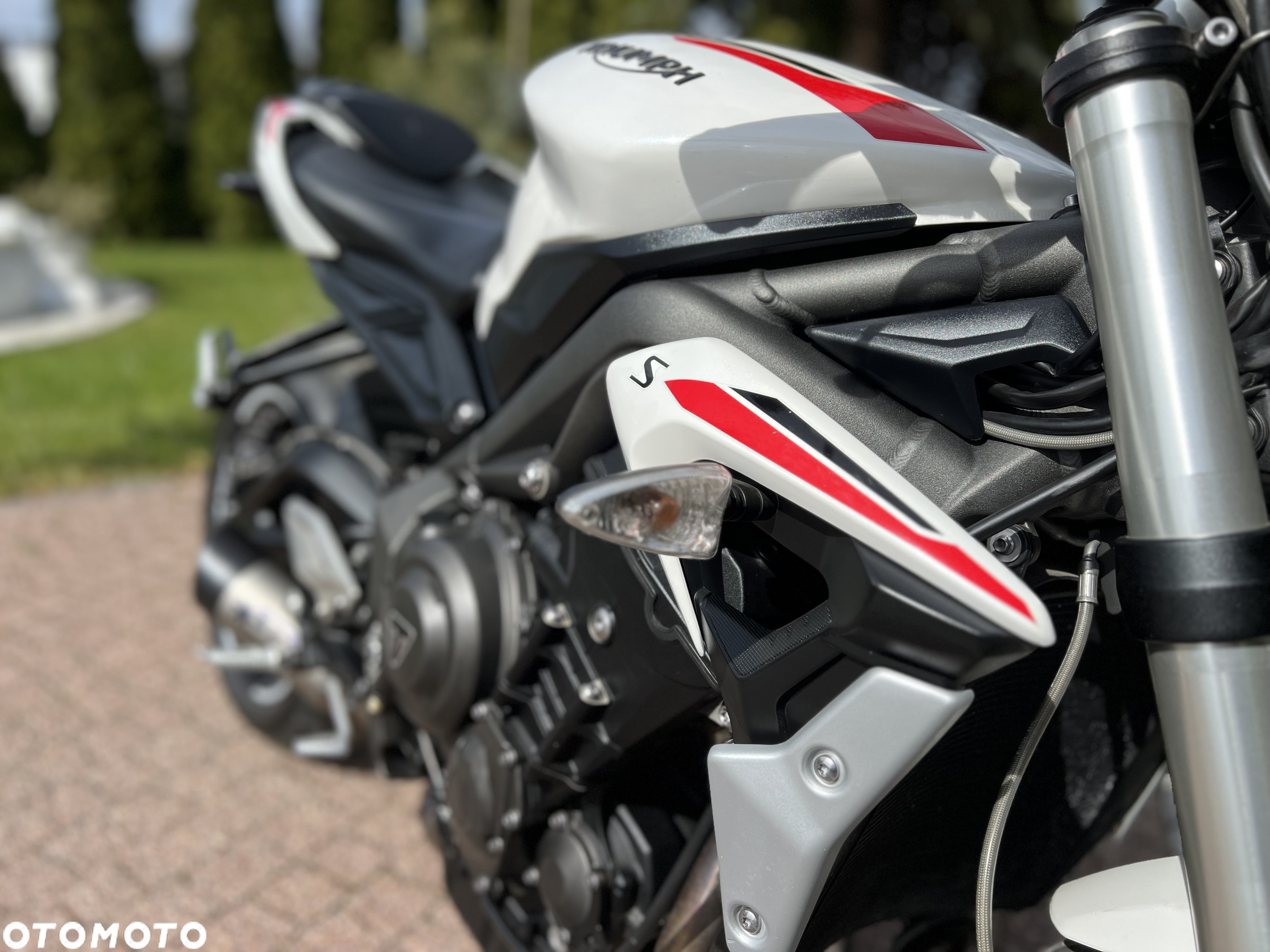 Triumph Street Triple - 5