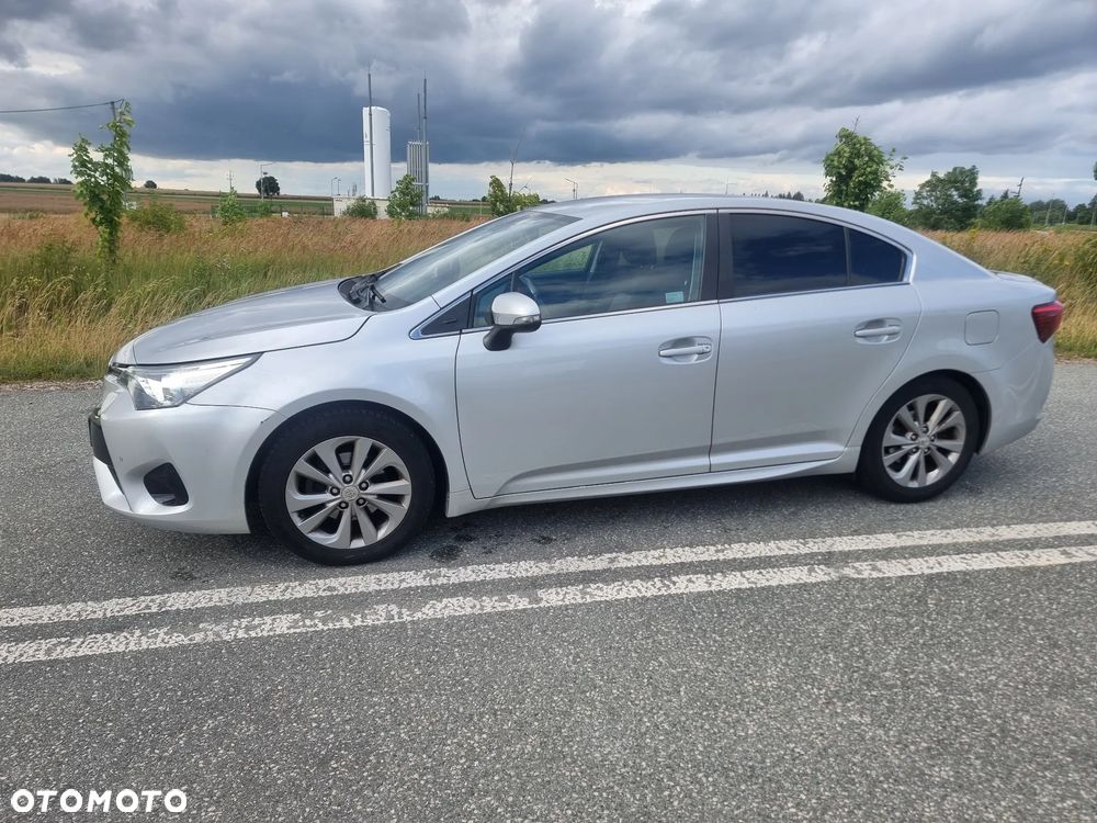 Toyota Avensis 1.8 Active - 3