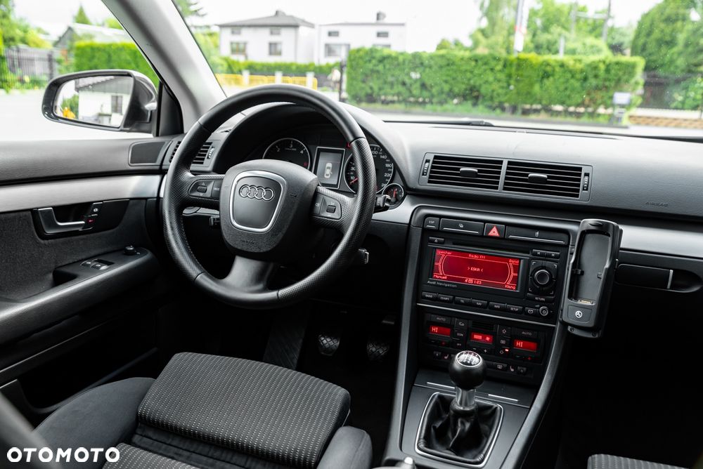 Audi A4 Avant 2.0 TDI - 26
