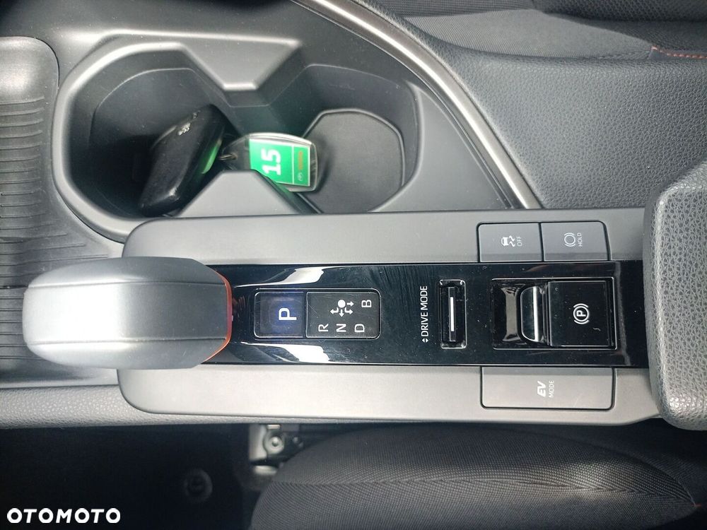 Toyota C-HR - 16
