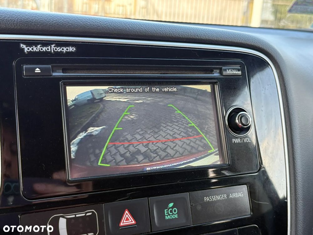 Mitsubishi Outlander 2.0 Intense + CVT - 18