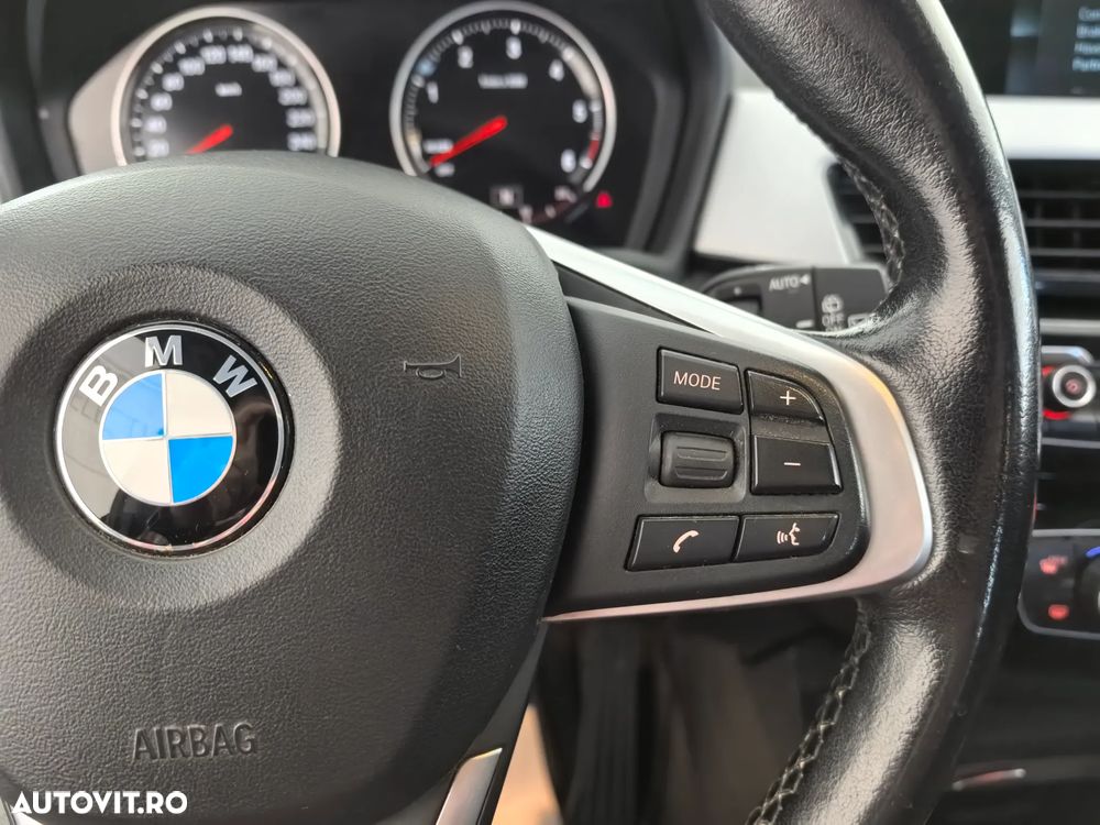BMW X1 sDrive18d Standard - 18