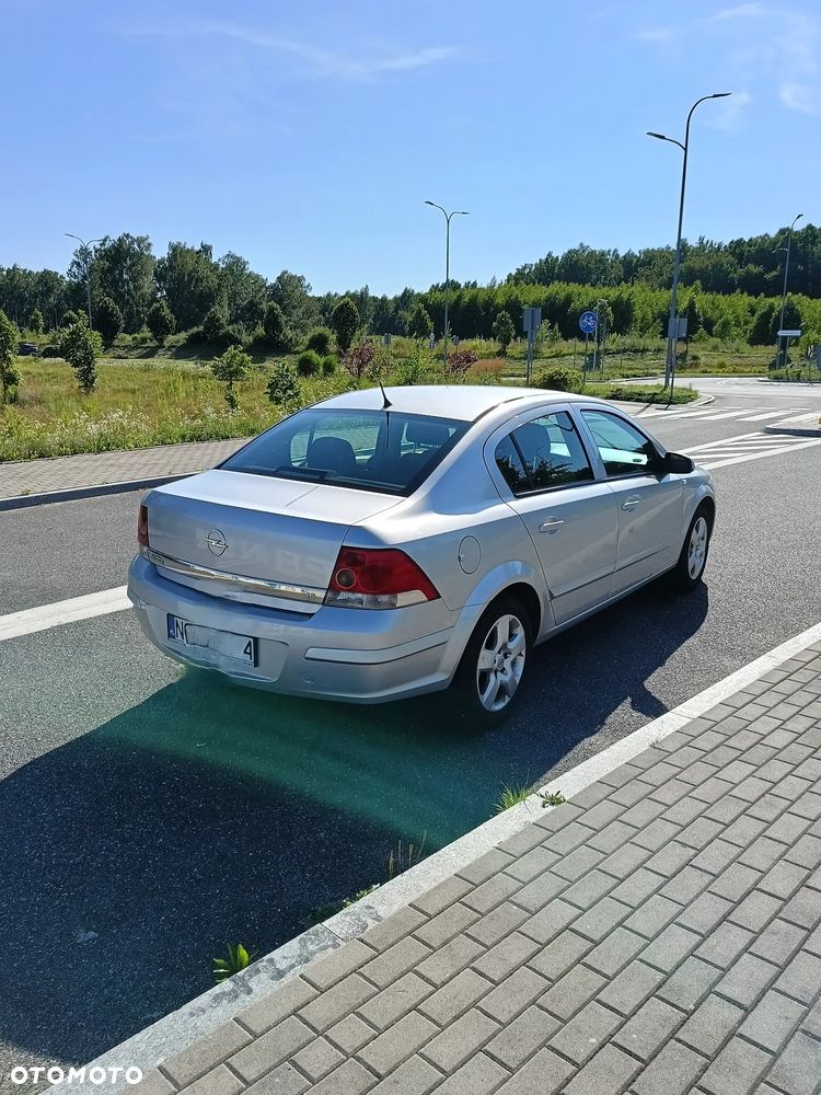 Opel Astra 1.6 Enjoy - 3