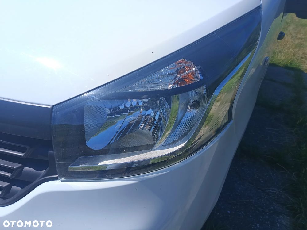 Renault Trafic L1H1 1.6 diesel 145kM, manual, 2019 rok BAGAŻNIK DACHOWY THULE, KAMERA COFANIA, HAK, CZUJNIKI PARKOWANIA, ORGINALNY PRZEBIEG! - 14