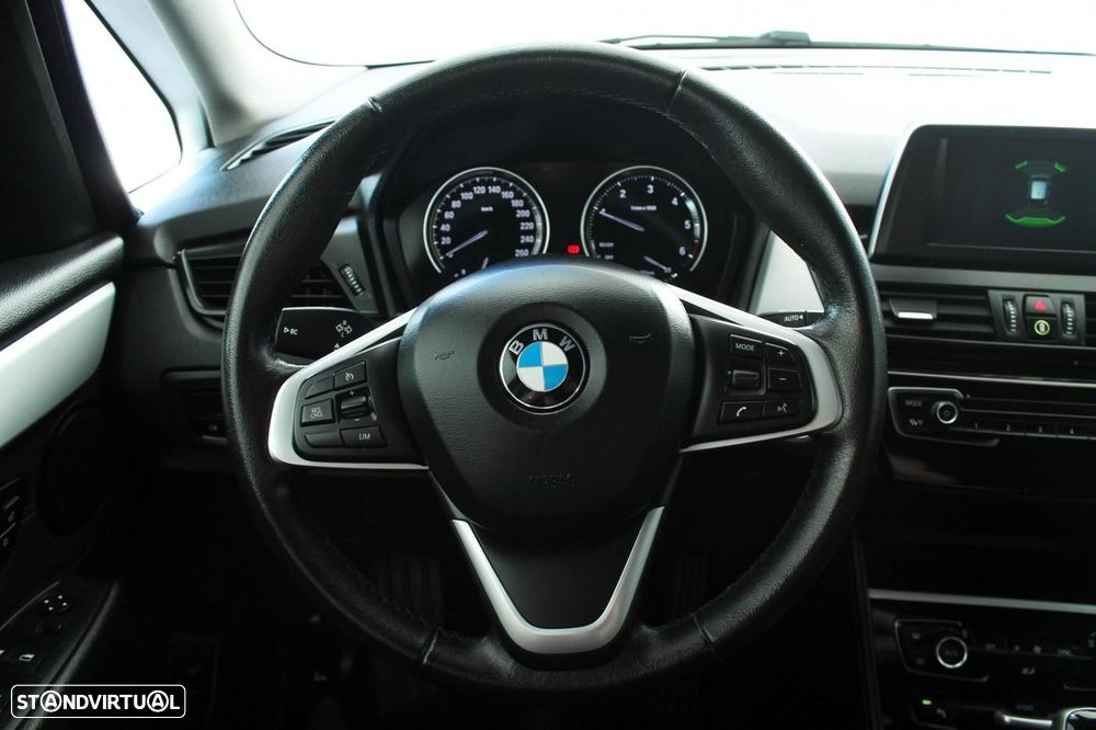 BMW 216 Active Tourer d Auto - 12