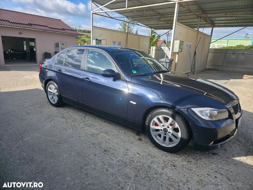 BMW Seria 3 320d Touring - 12