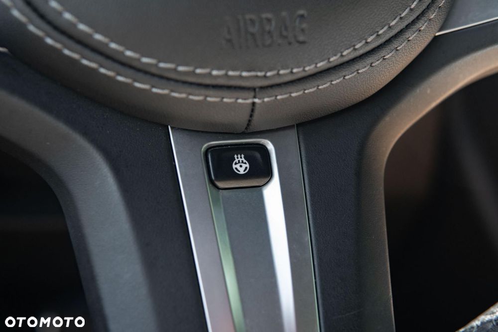 BMW Seria 8 840i xDrive - 33