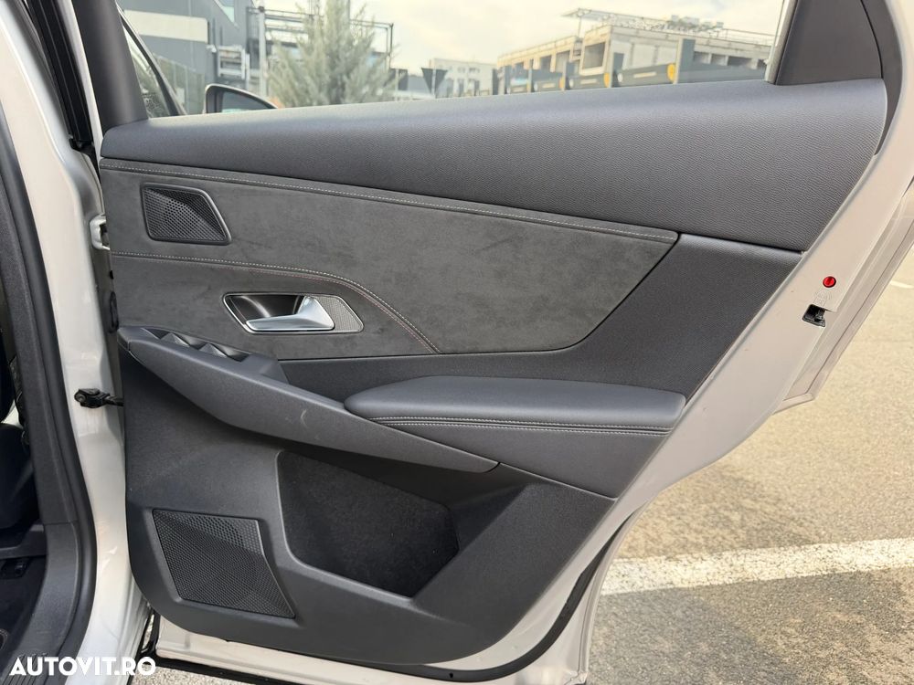 DS Automobiles DS 7 Crossback 1.6 PHeV FWD 225 EAT8 PERFORMANCE LINE + - 29