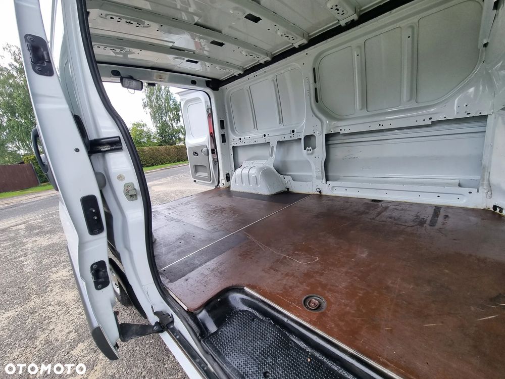 Renault Trafic - 19