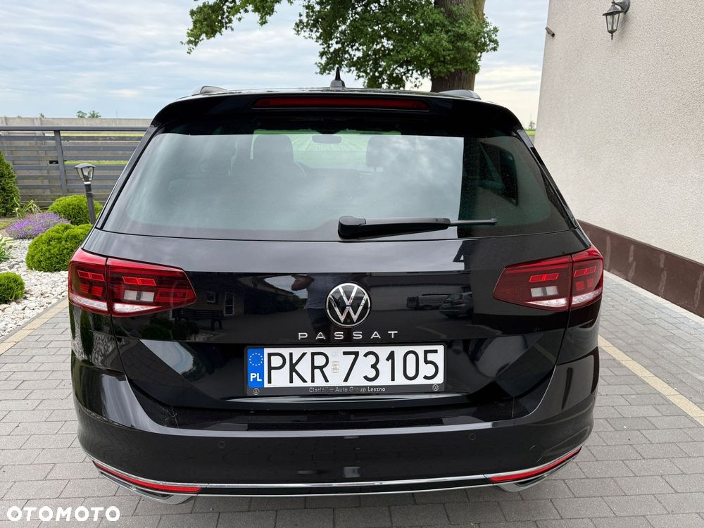 Volkswagen Passat Variant 2.0 TDI SCR DSG R-Line - 5