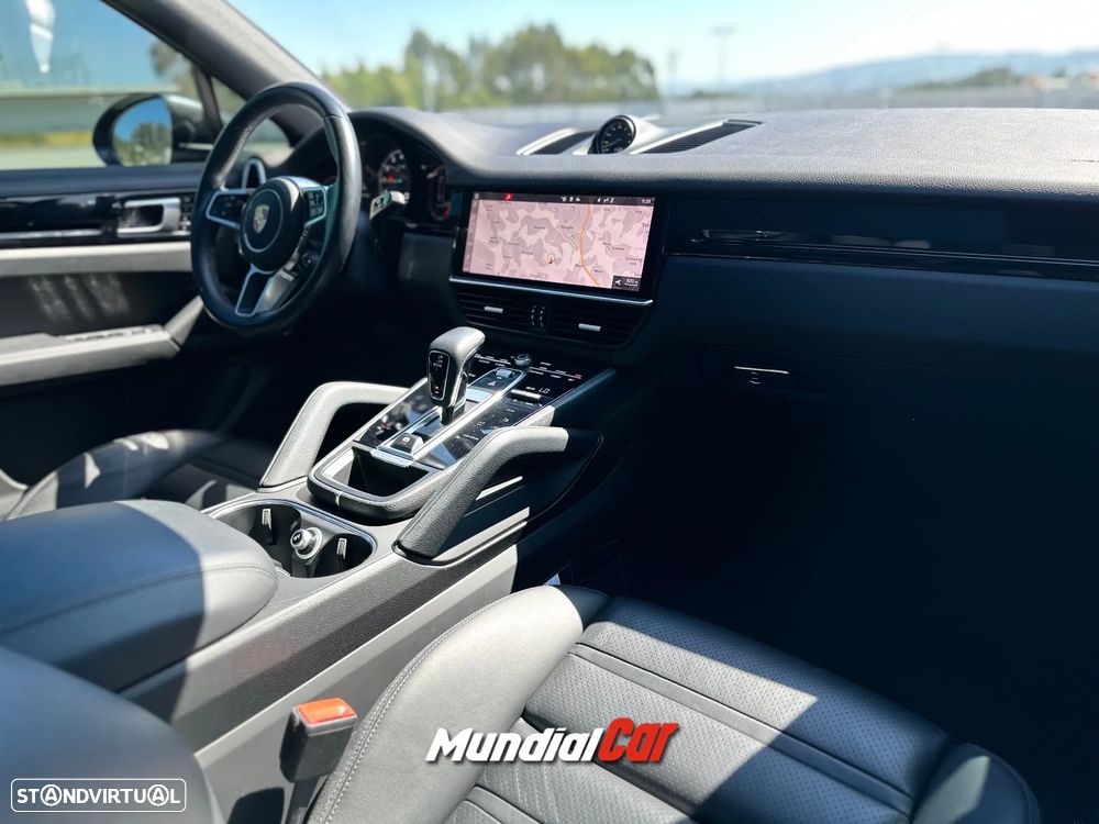 Porsche Cayenne Coupé E-Hybrid - 31