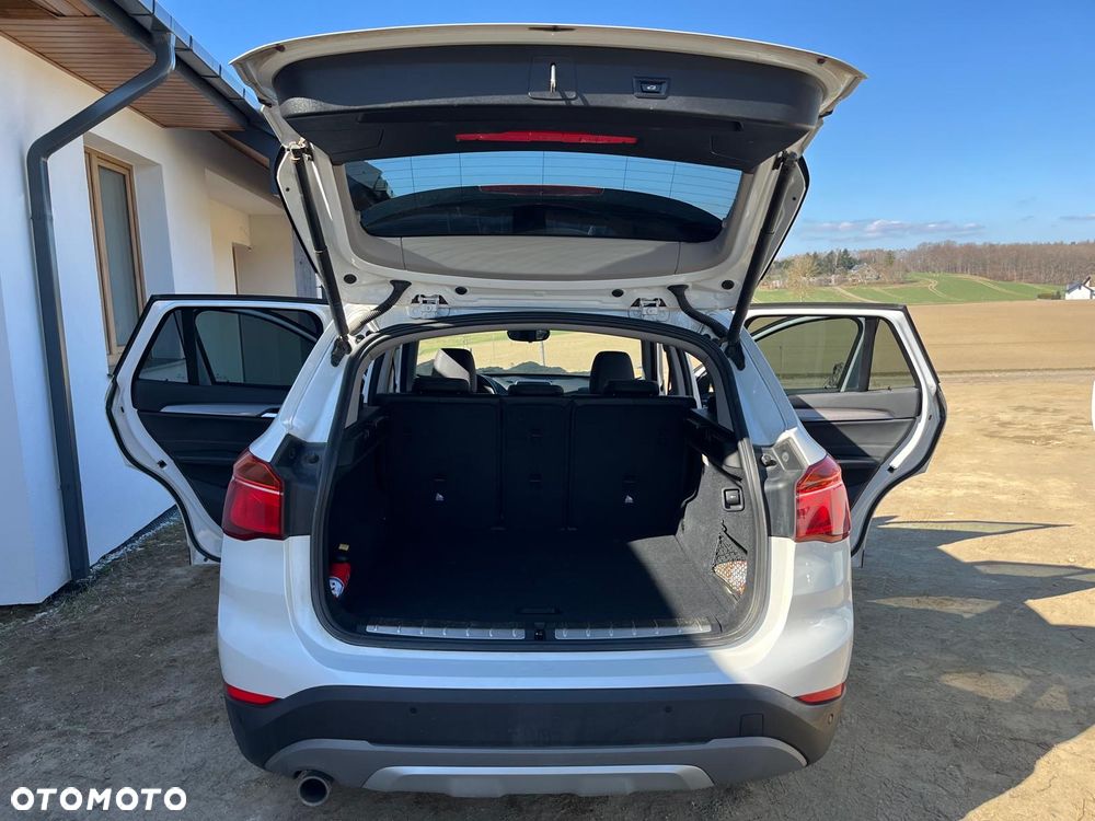 BMW X1 sDrive18i Advantage - 18