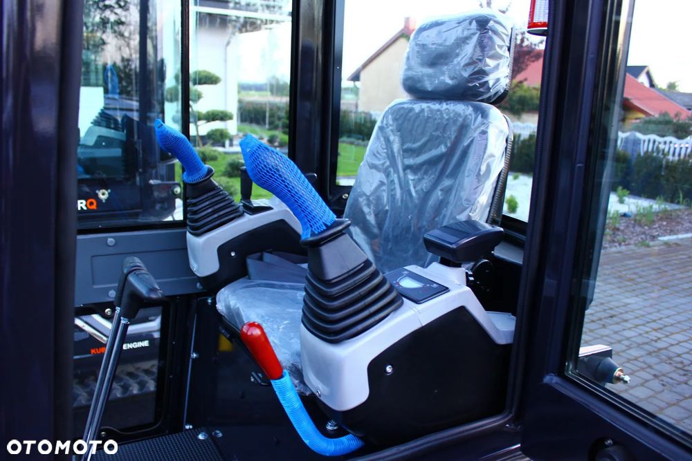 Inny VORQ V18 /KUBOTA /PARKER / 1.8T / KABINA /  ZESTAW ŁYŻEK / - 9